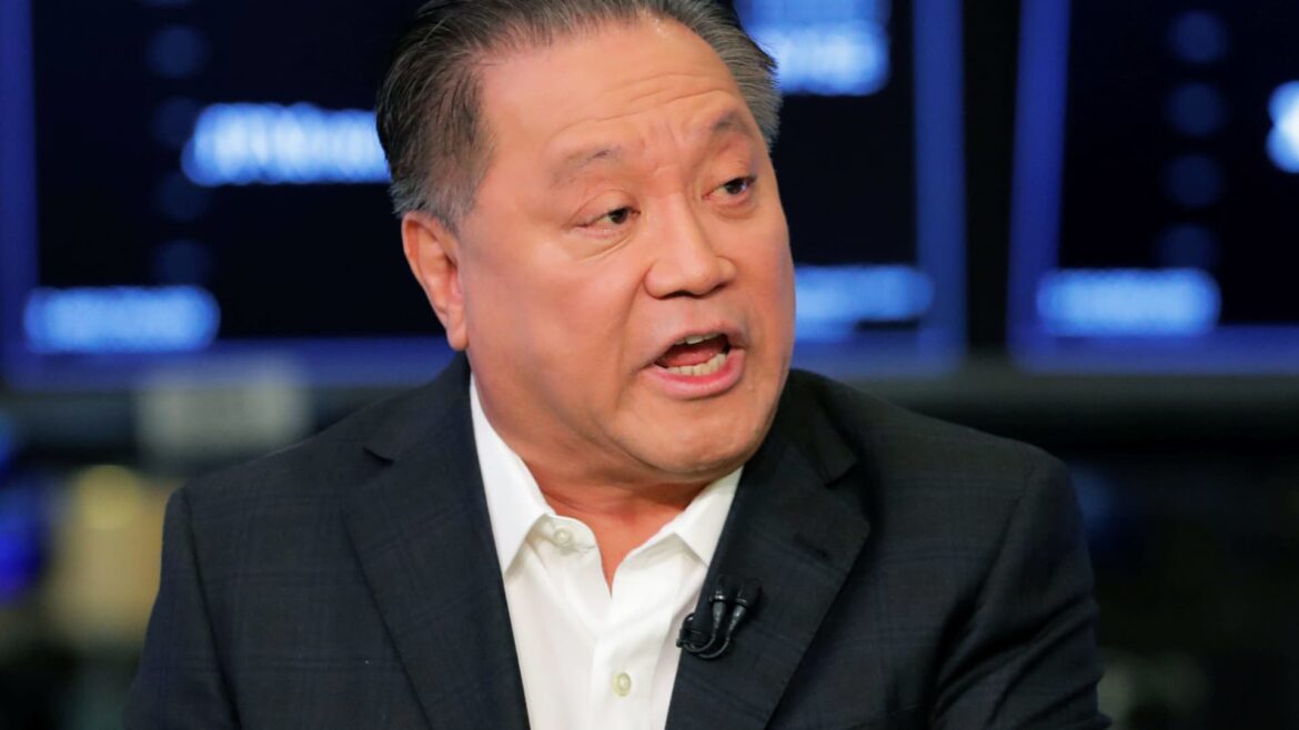 Broadcom guides to big numbers but investors wanted more. Why we’re OK to hold for now